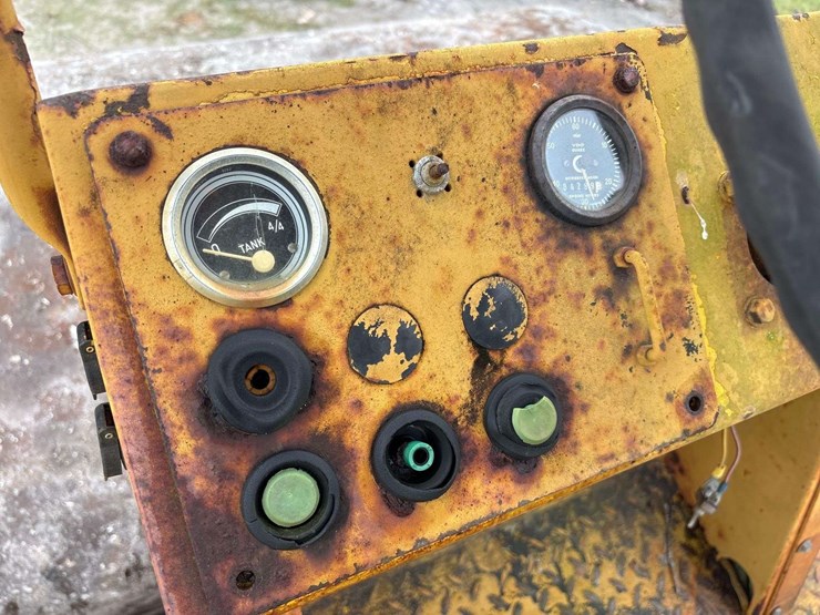 bomag-bw213d-image-22