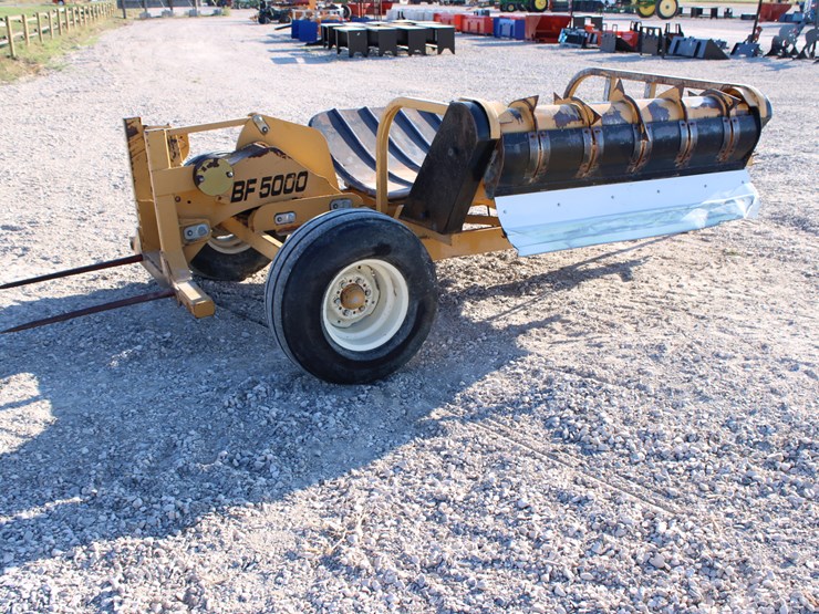 #2094-•-#2094-bf-5000-pull-type-round-bale-unroller-image-5