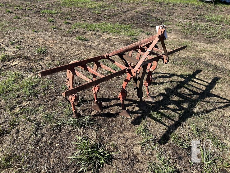 9-shank-subsoiler-image-4