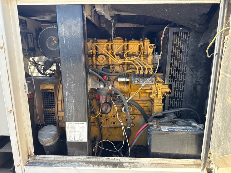 2007-caterpillar-xq20-image-36