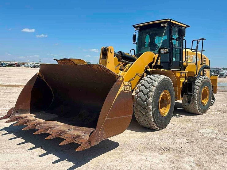 2013-caterpillar-950k-image-2