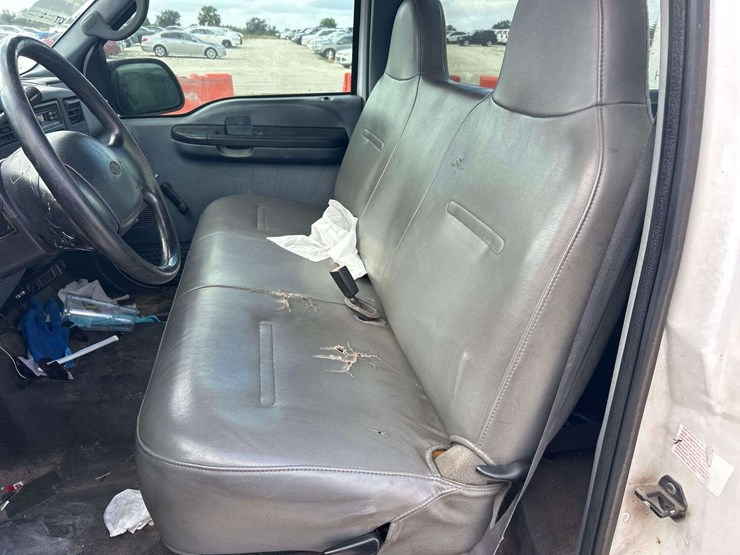 2000-ford-f250-image-14