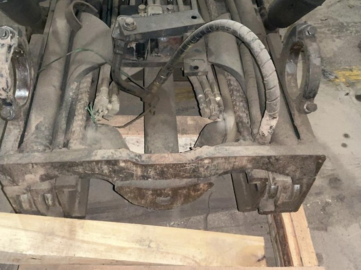 #162-•-cat-forklift-mast-image-12