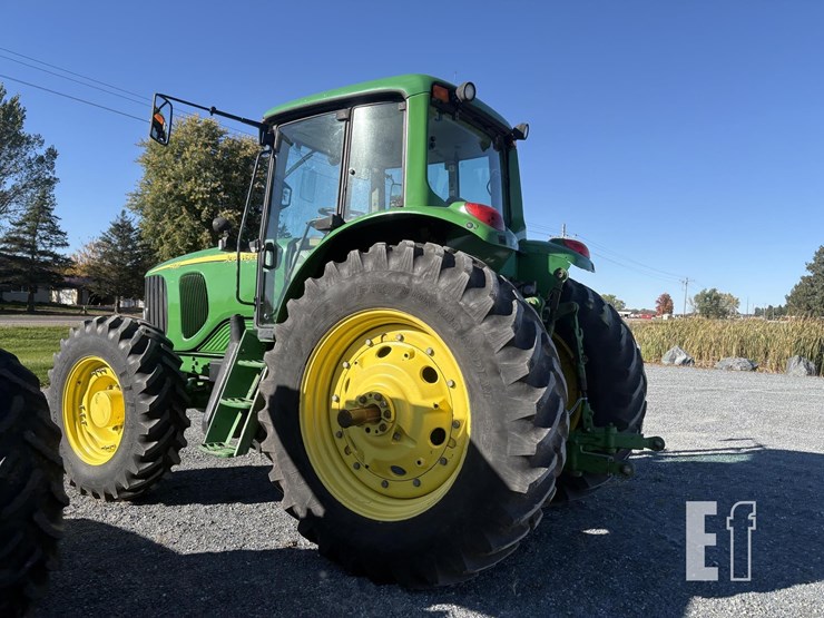 2004-john-deere-7420-image-11