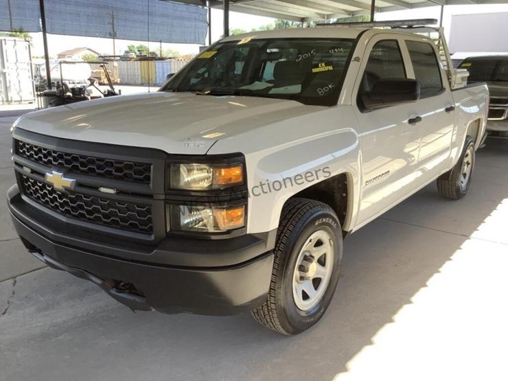 2015-chevrolet-silverado-1500-image-4