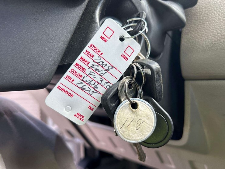 2008-ford-f350-image-23