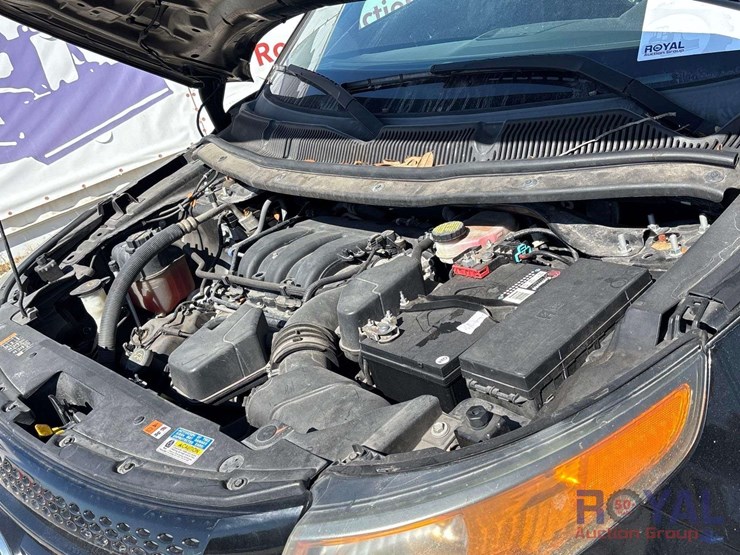 2015-ford-explorer-image-9