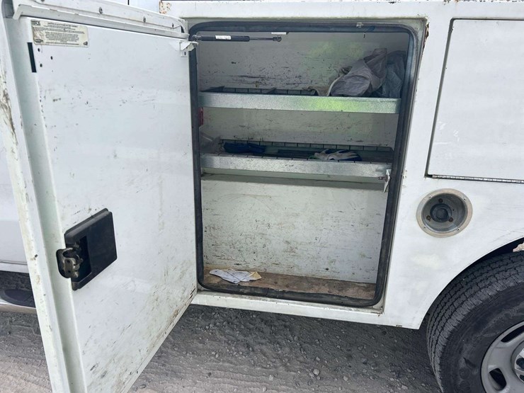 2019-chevrolet-silverado-image-25