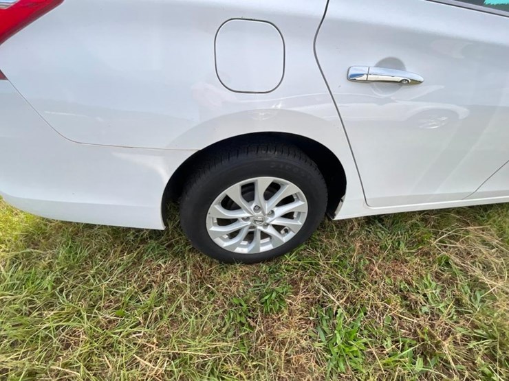 2019-nissan-sentra-(at,-miles-read-124131,-image-9