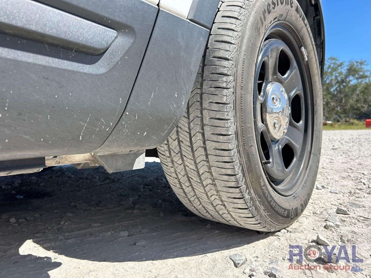 2018-ford-explorer-image-26