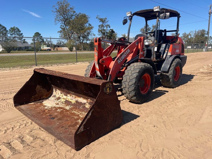 2019-kubota-r630-image-8