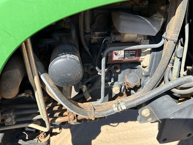 john-deere-4320-image-15