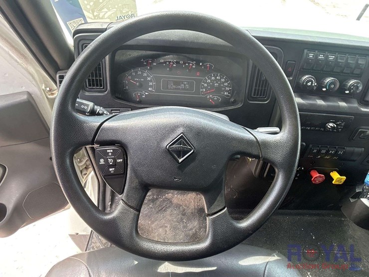 2021-international-hv507-4x4-12ft-single-axle-dump-truck-image-9