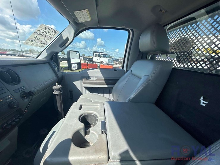 2016-ford-f550-image-19