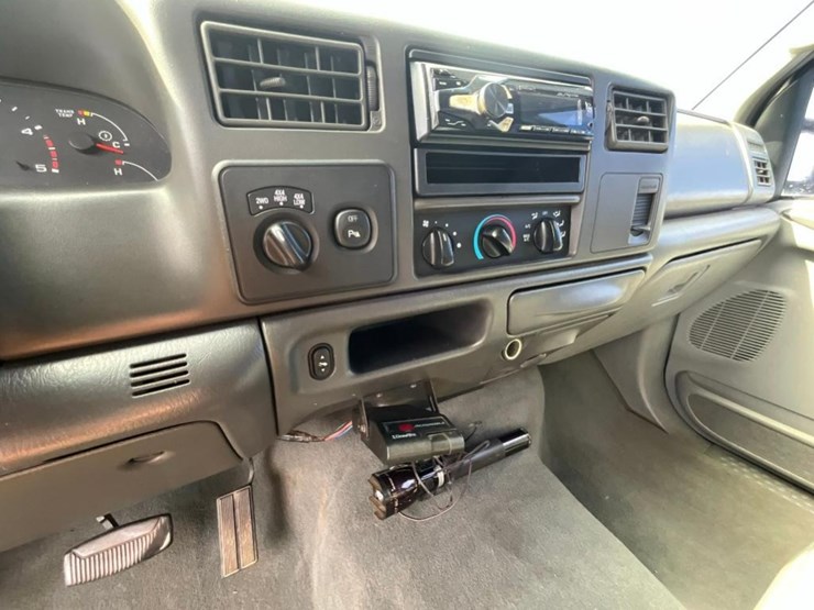 2003-ford-f250-image-19