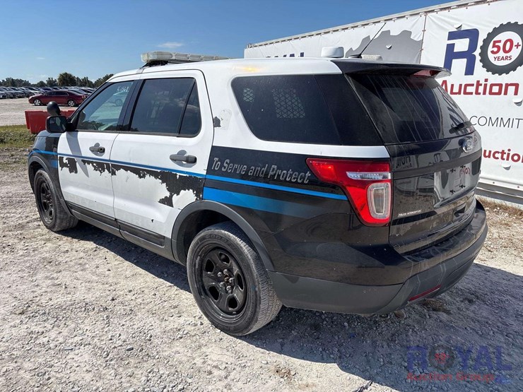 2015-ford-explorer-image-4