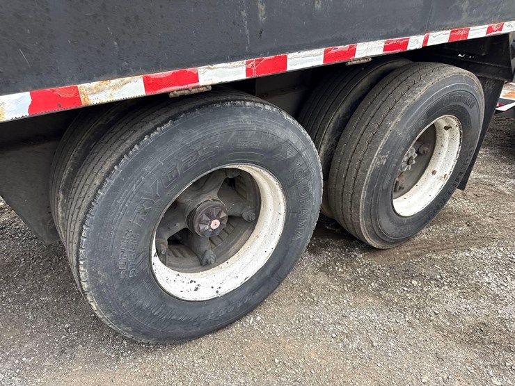 fruehauf-trailer-image-9