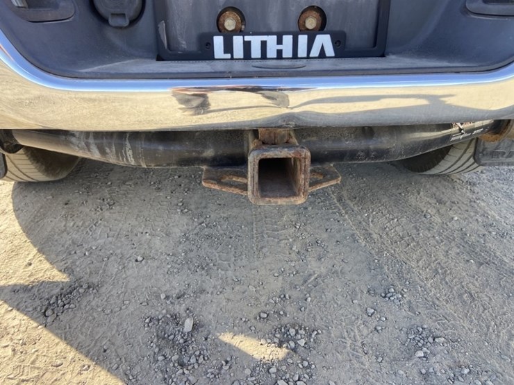 2015-dodge-ram-crew-cab-4wd-pickup-image-26