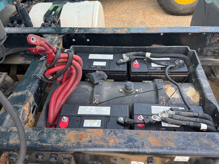 2015-freightliner-cascadia-113-image-22