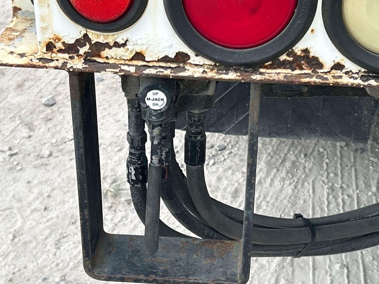 2006-ford-f650-image-30