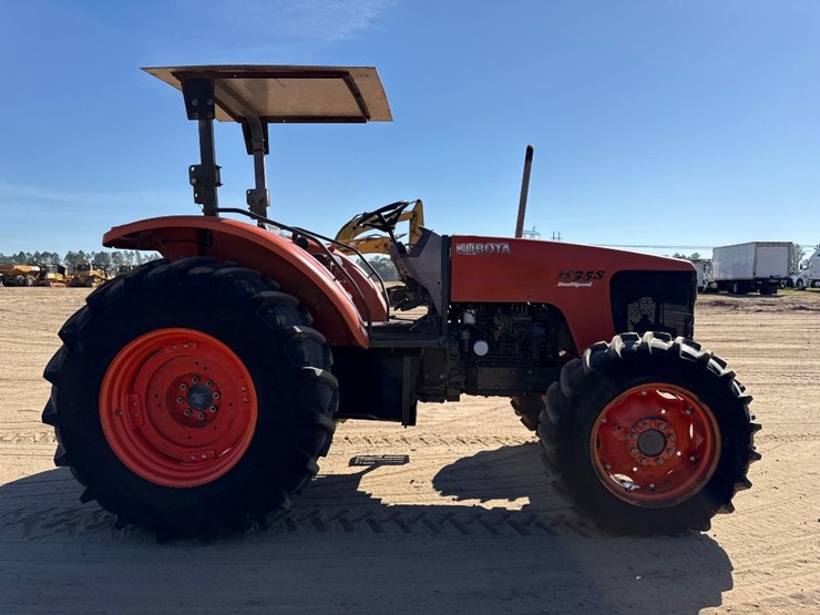 kubota-m955-dual-speed-tractor-image-5