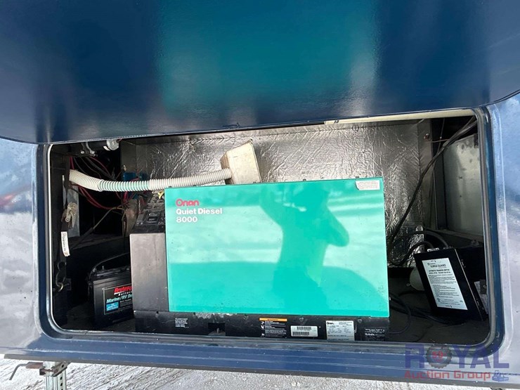 2008-41ft-kz-sportsman-police-bunk-5th-wheel-tri-axle-travel-trailer-image-30