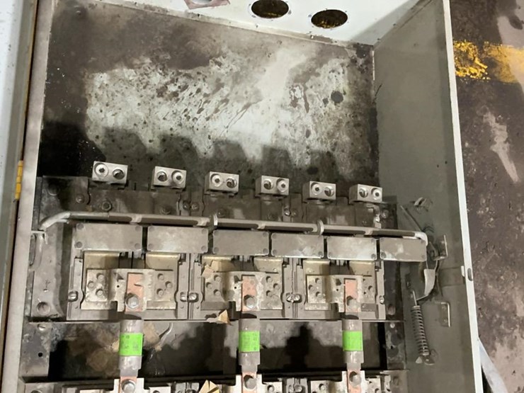 #183-•-ite-safety-switch-image-8