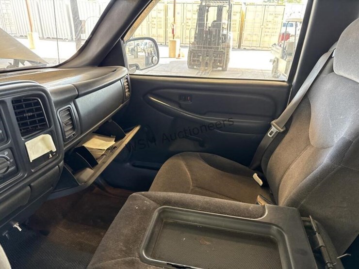 2002-gmc-sierra-2500hd-image-21