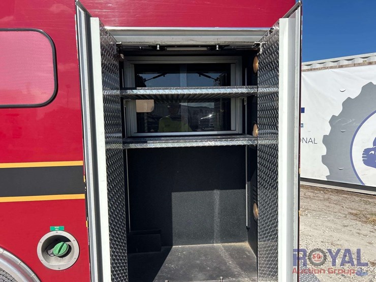 2009-ford-e450-image-23