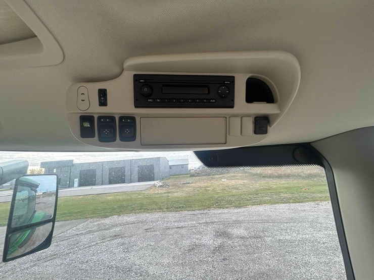 2015-john-deere-640-image-29