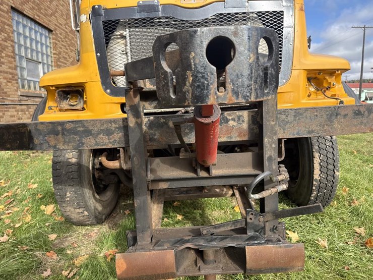 2001-caterpillar-c12-image-9