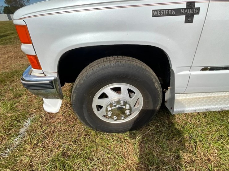 1992-chevrolet-3500-image-4