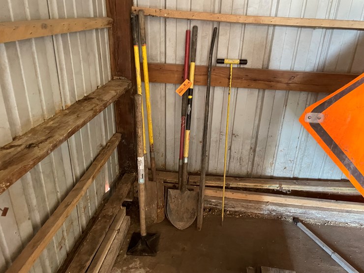 #1096-•-misc.-handled-tools-image-1