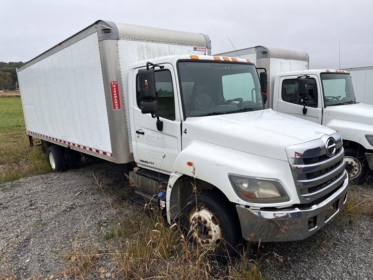 2016-hino-258-image-2