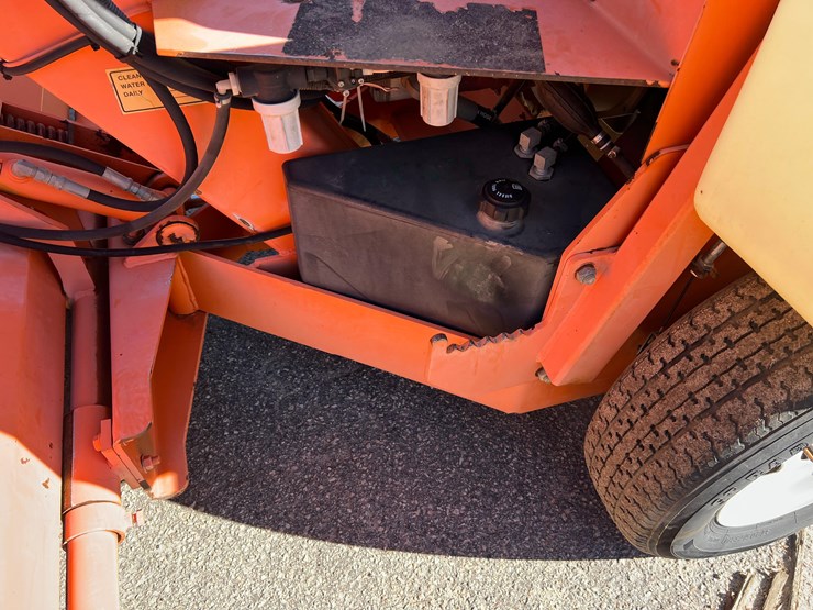 lay-mor-sweepmaster-300-image-26