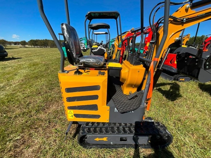 unused-cfg-mx12r-mini-excavator-(rato-15hp,-9.7kw-image-4