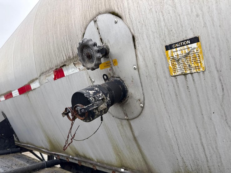 1989-fruehauf-tanker-image-10