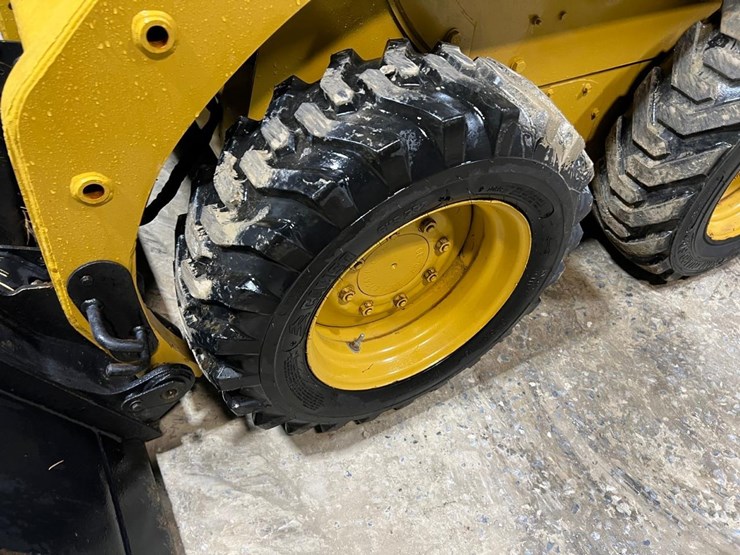 caterpillar-226b3-image-12