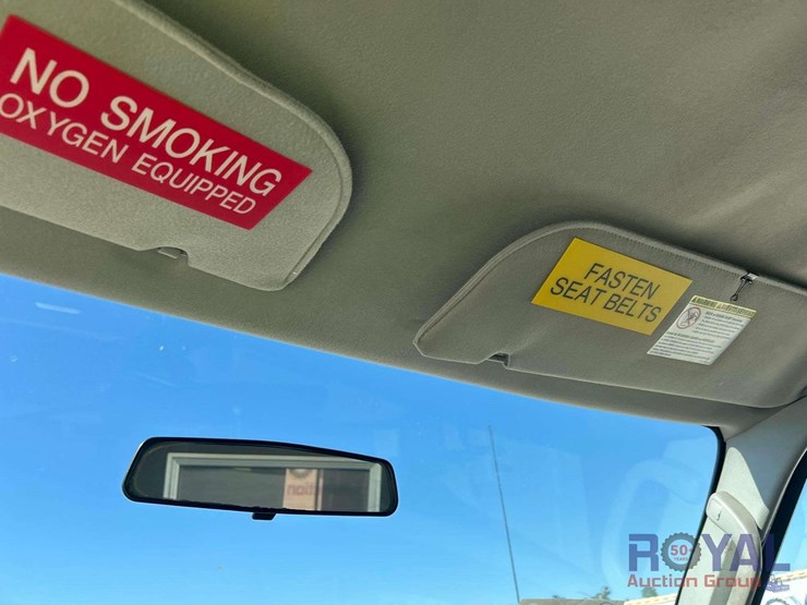 2009-ford-e450-image-19