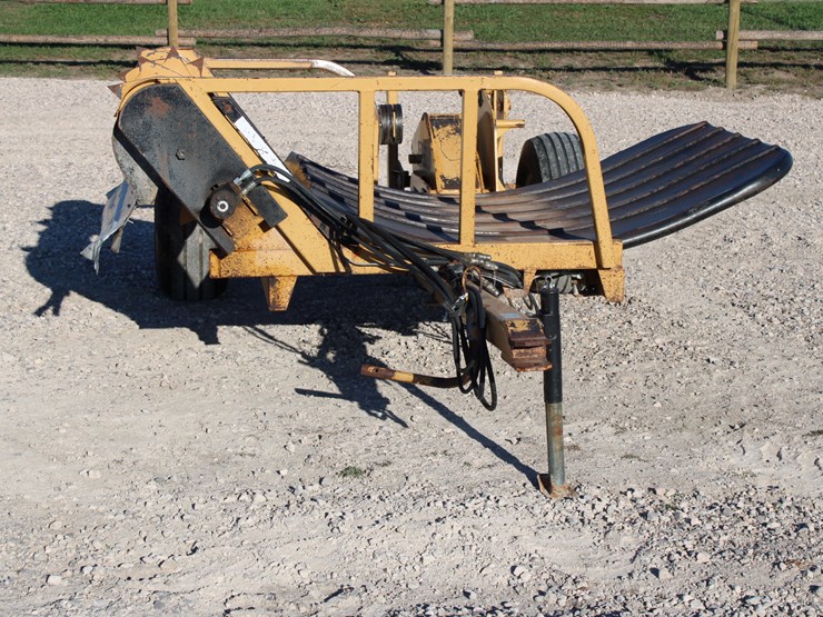 #2094-•-#2094-bf-5000-pull-type-round-bale-unroller-image-9