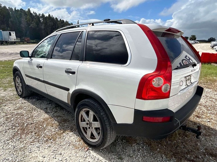 2004-volvo-xc90-image-4