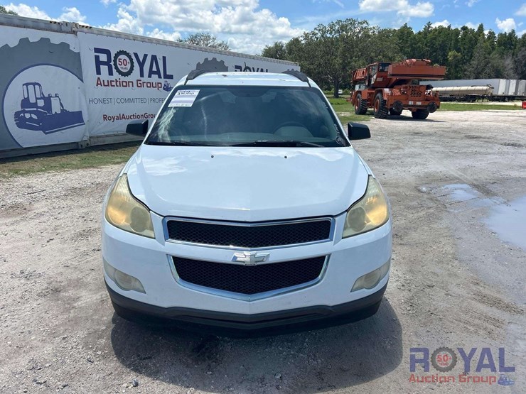 2009-chevrolet-traverse-ls-image-22