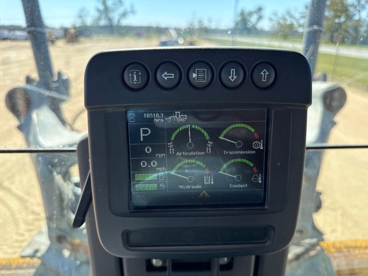 2014-deere-672g-image-25