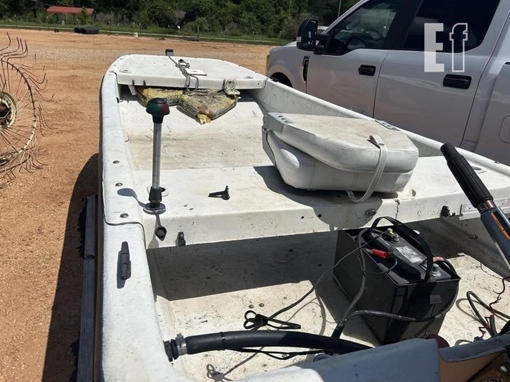 2002-hull-25-image-5