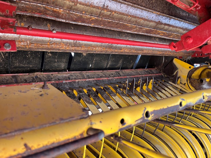 new-holland-br7090-image-9