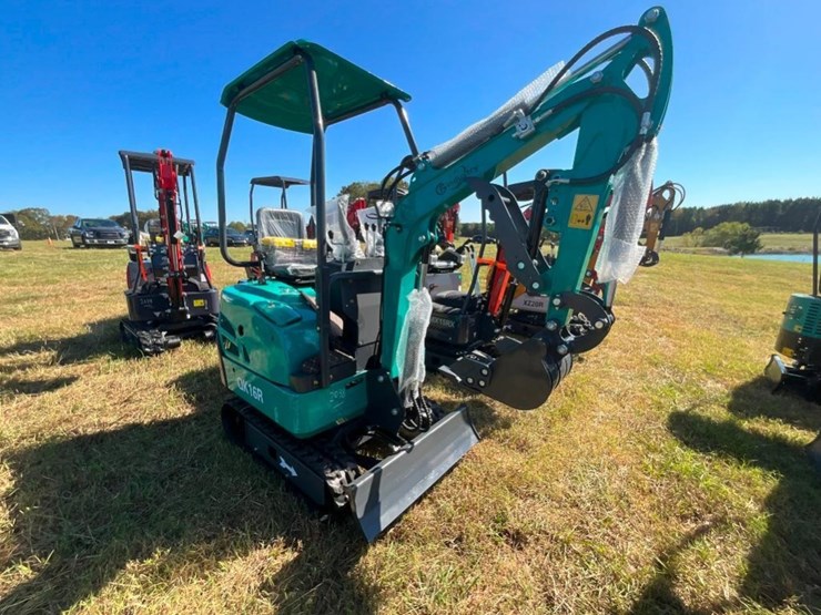 unused-cfg-qk16r-mini-excavator-(rato-15hp-bkt-image-3