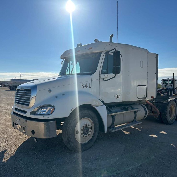 2006 FREIGHTLINER COLUMBIA 120