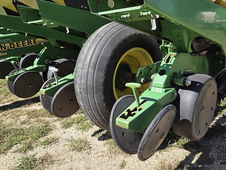 1997-john-deere-1760-image-19