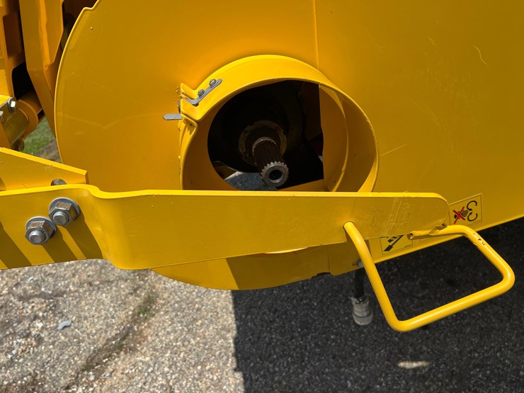 2023-new-holland-cr10.90-image-24