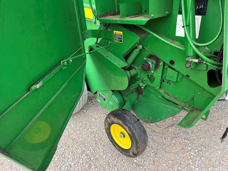 2000-john-deere-567-image-6